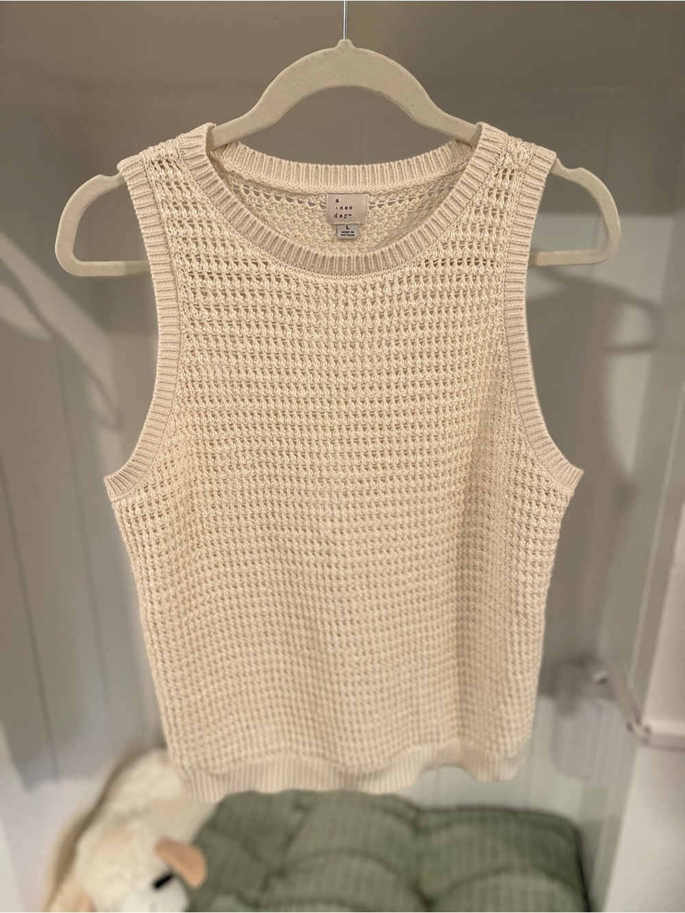 Oatmeal sweater thank, Women’s size L